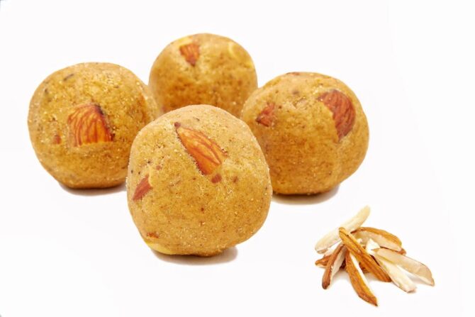 Chana Badaam Ladoo - Image 3