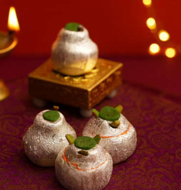 Kaju Kalash